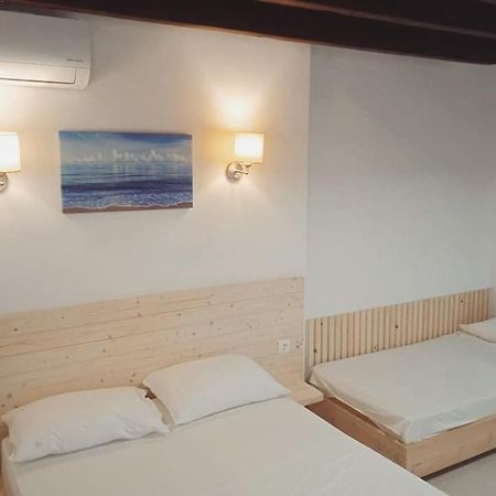 Occasus Room Comfort Chalki Town Buitenkant foto